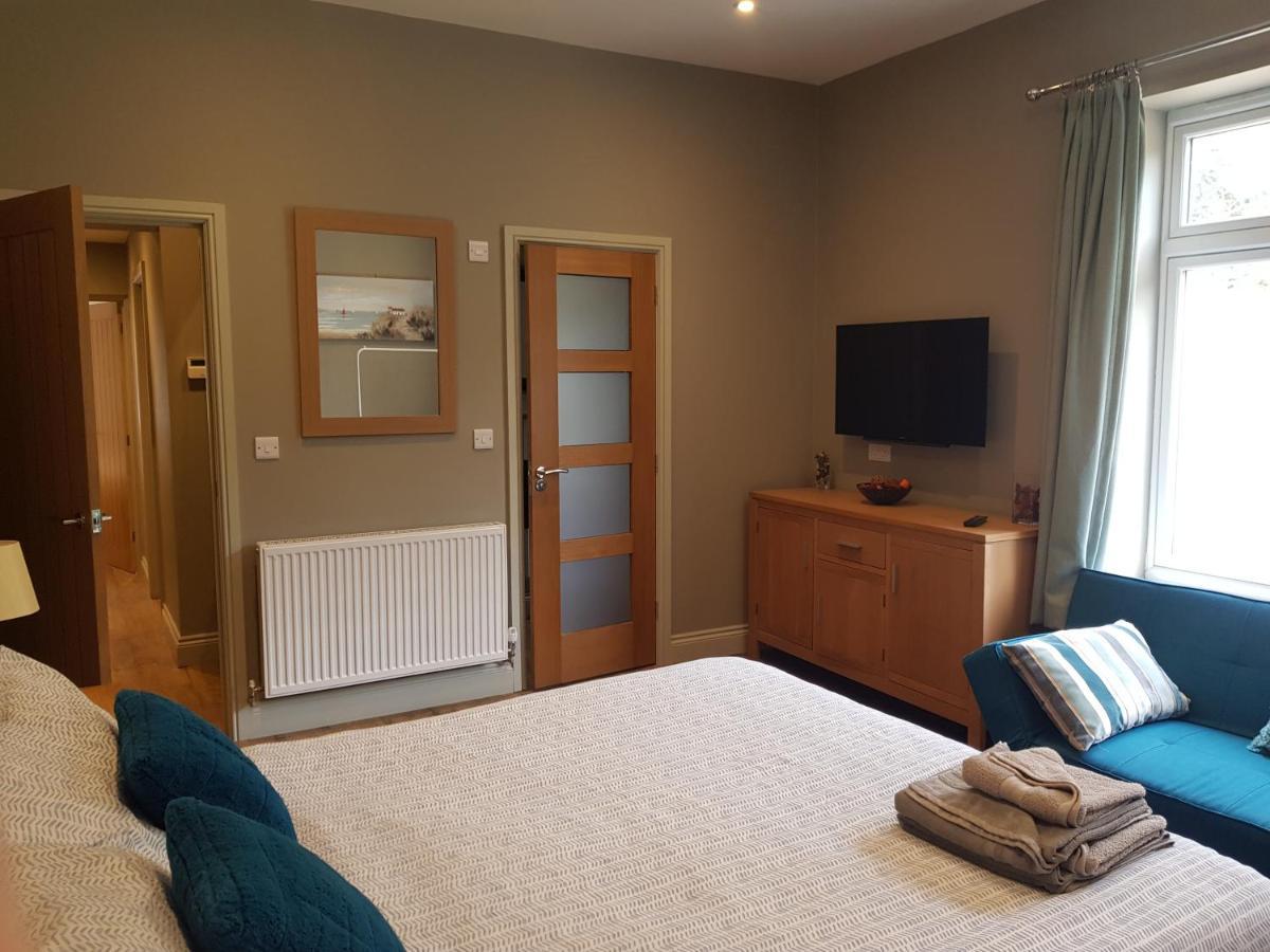 The New Forest Manor Apartment Lymington Exterior photo
